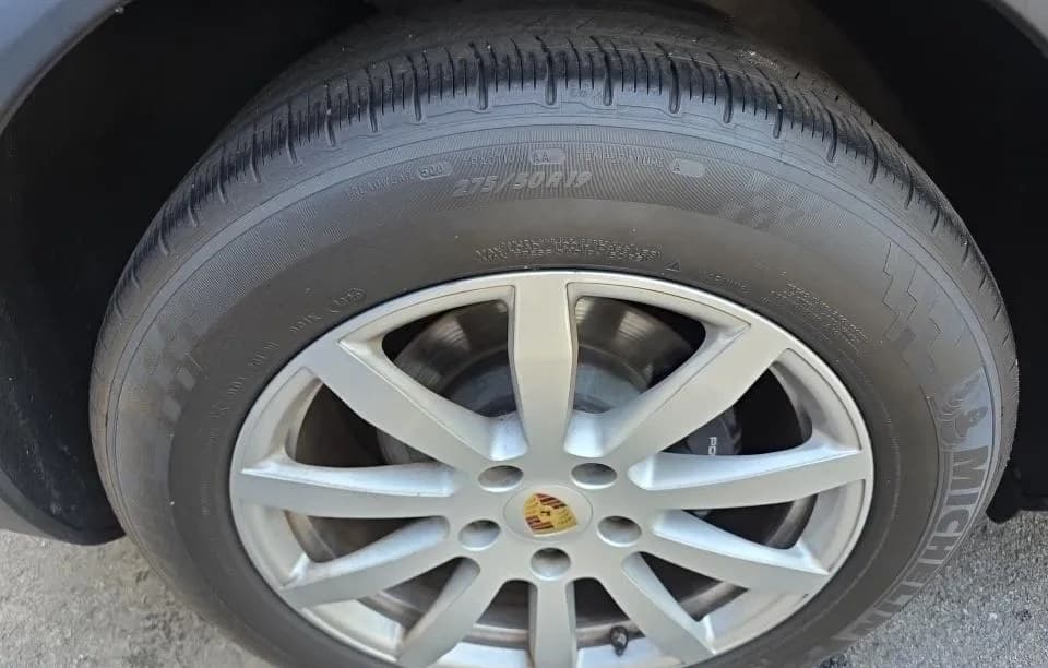 2019 PORSCHE CAYENNE Base 7