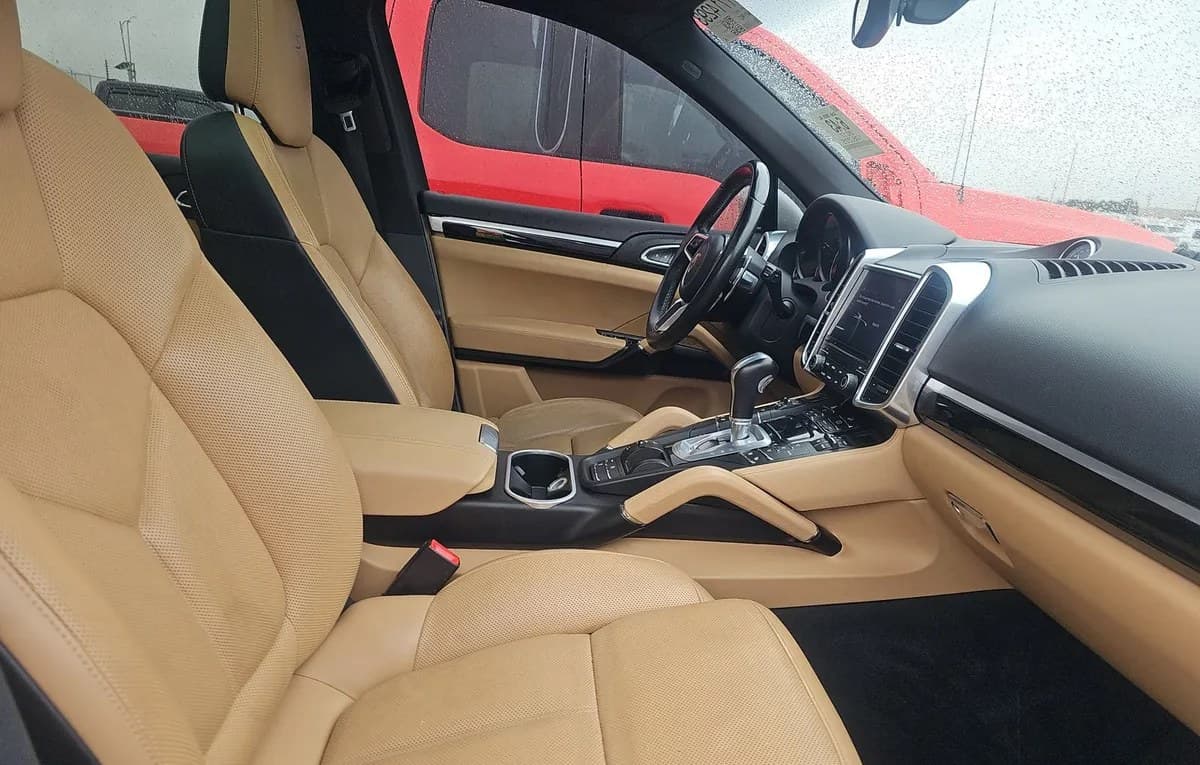 2017 PORSCHE CAYENNE S 5