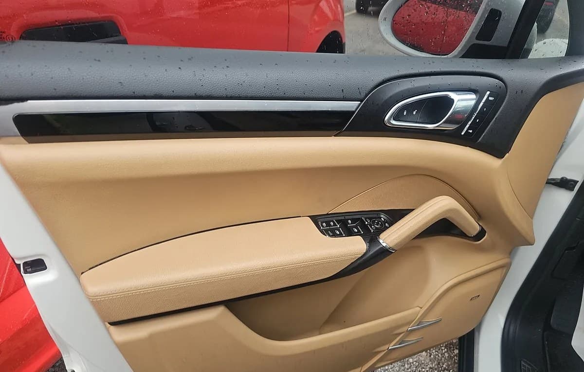 2017 PORSCHE CAYENNE S 6