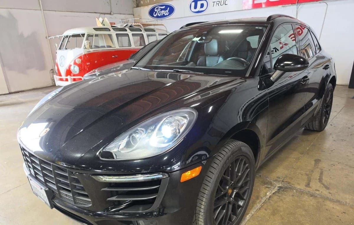 2018 PORSCHE MACAN S 2