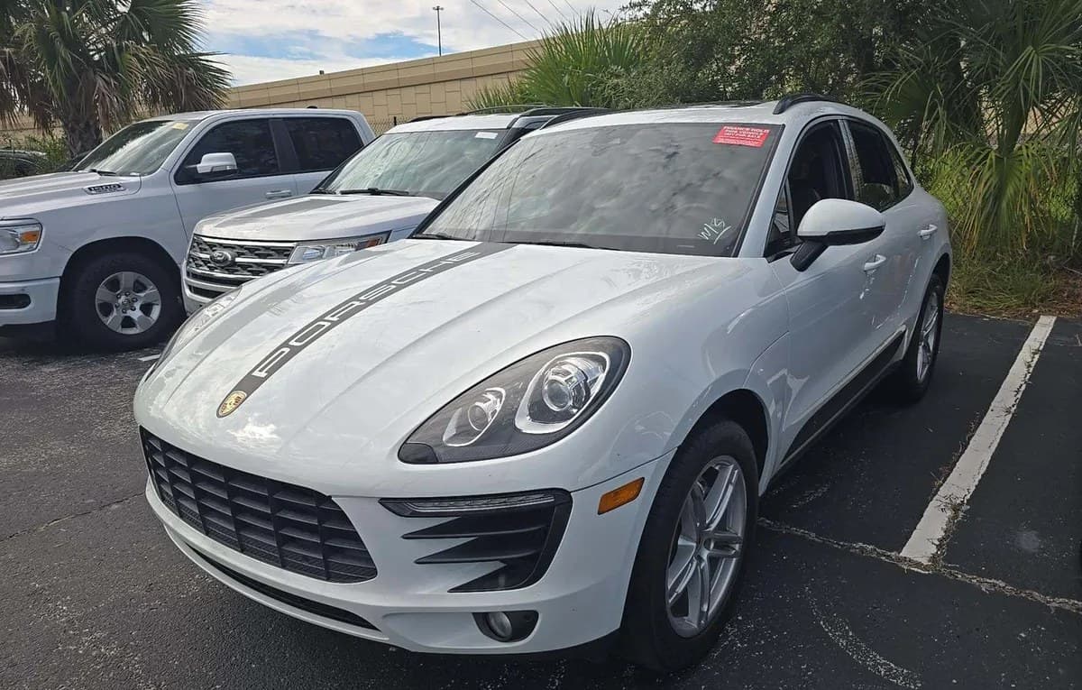 2018 PORSCHE MACAN S 2