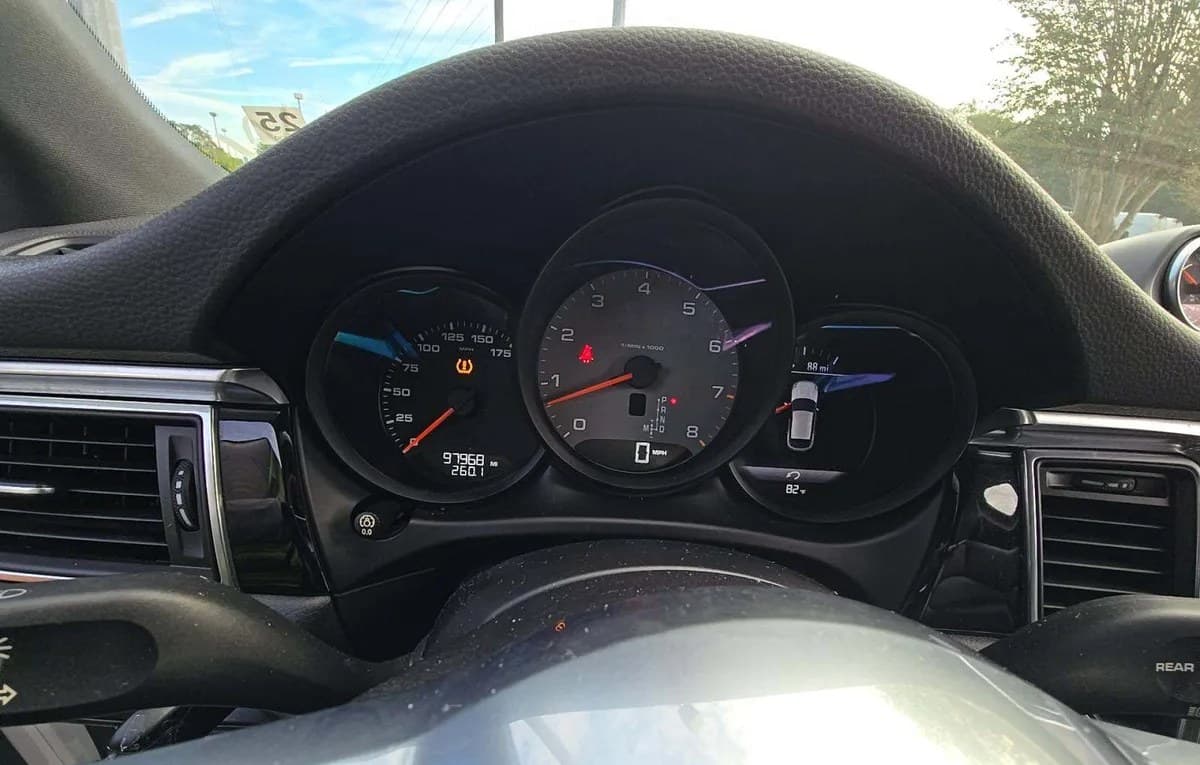 2018 PORSCHE MACAN S 6