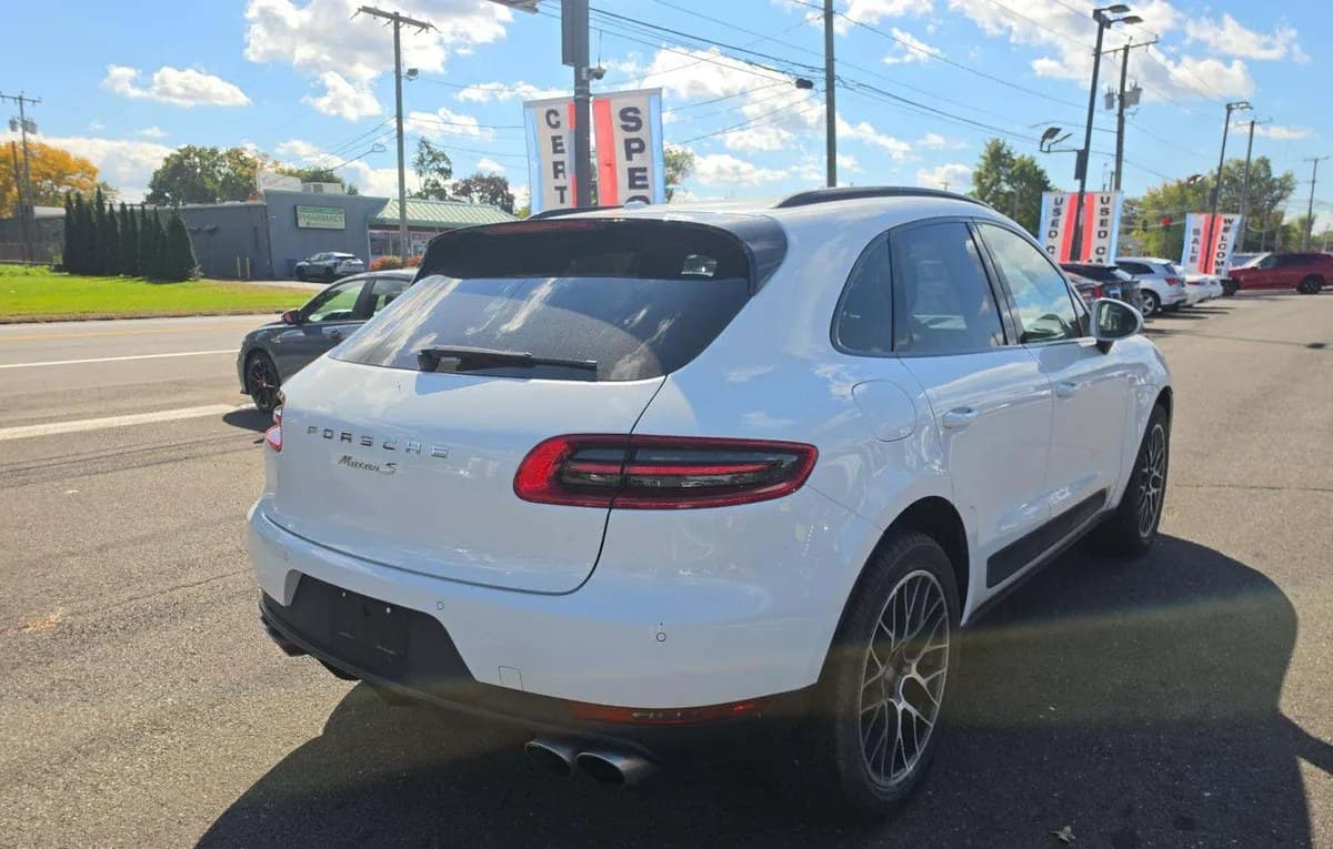 2017 PORSCHE MACAN S 4
