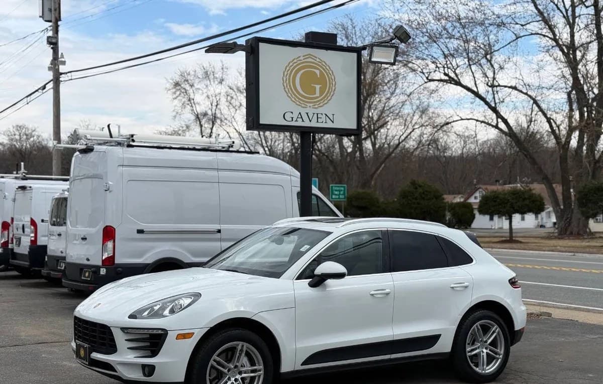 2017 PORSCHE MACAN S 3