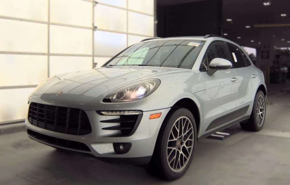 2018 PORSCHE MACAN S 2