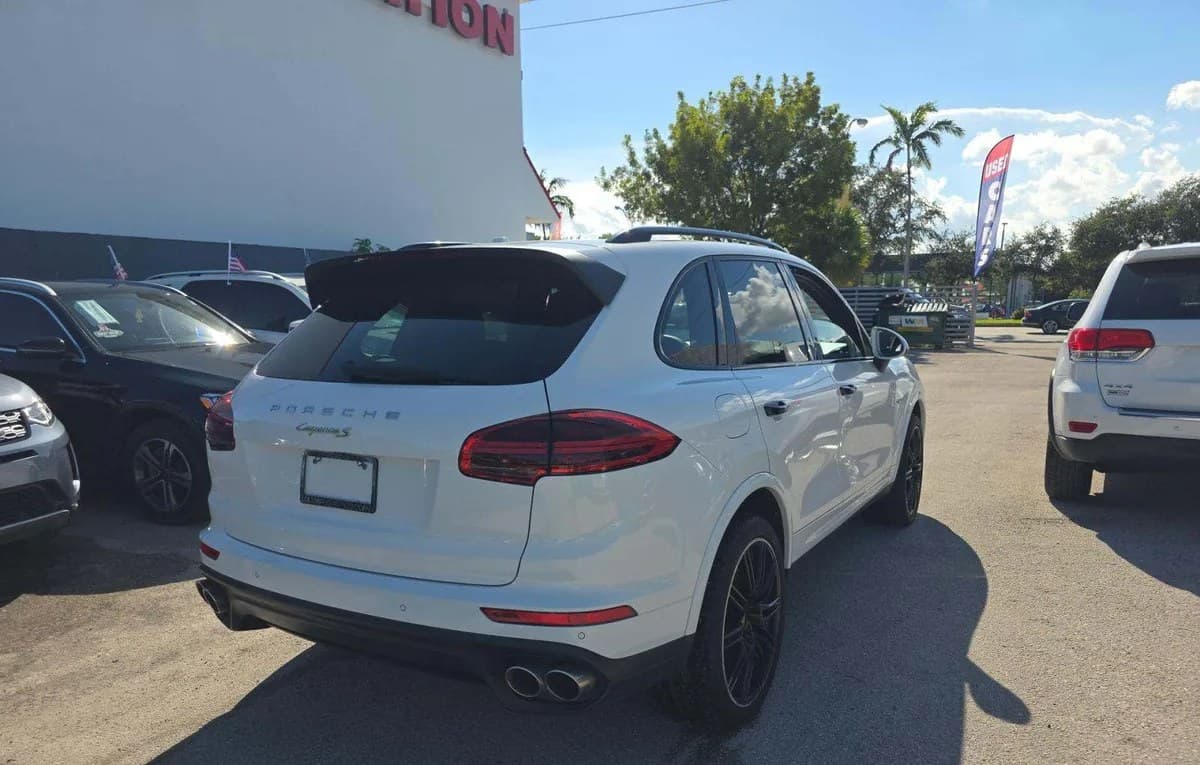 2017 PORSCHE CAYENNE E-HYBRID S PLATINUM Edition 4
