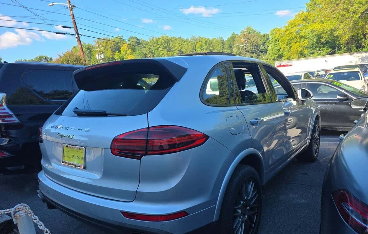 2017 PORSCHE CAYENNE E-HYBRID S PLATINUM Edition 4