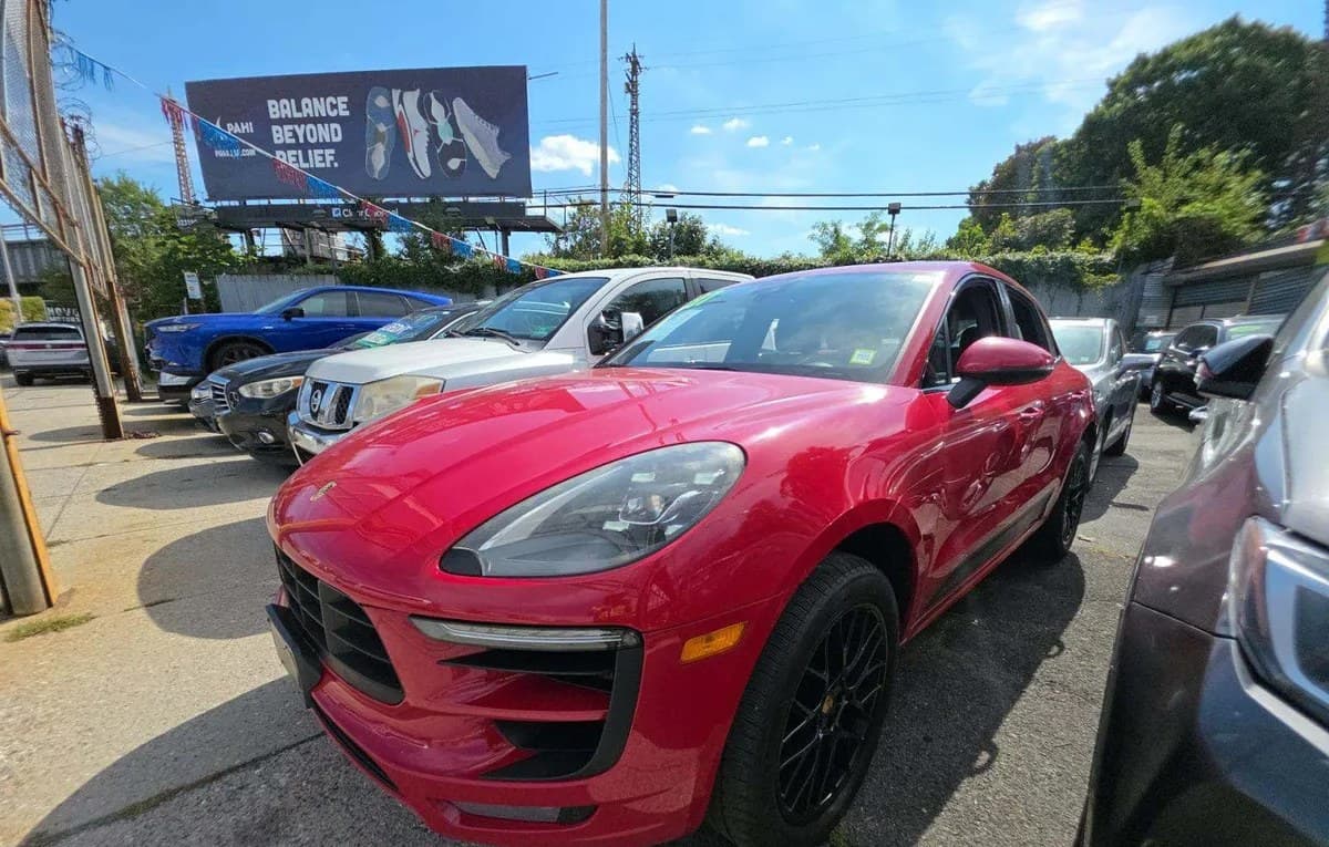 2017 PORSCHE MACAN GTS 2