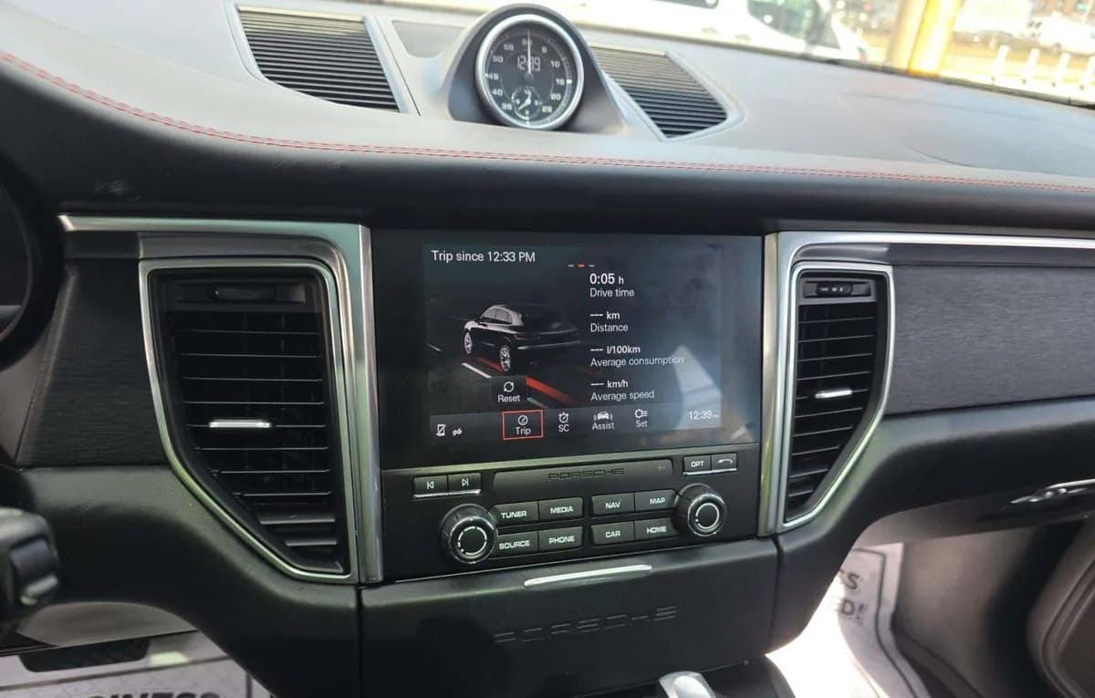 2017 PORSCHE MACAN GTS 7