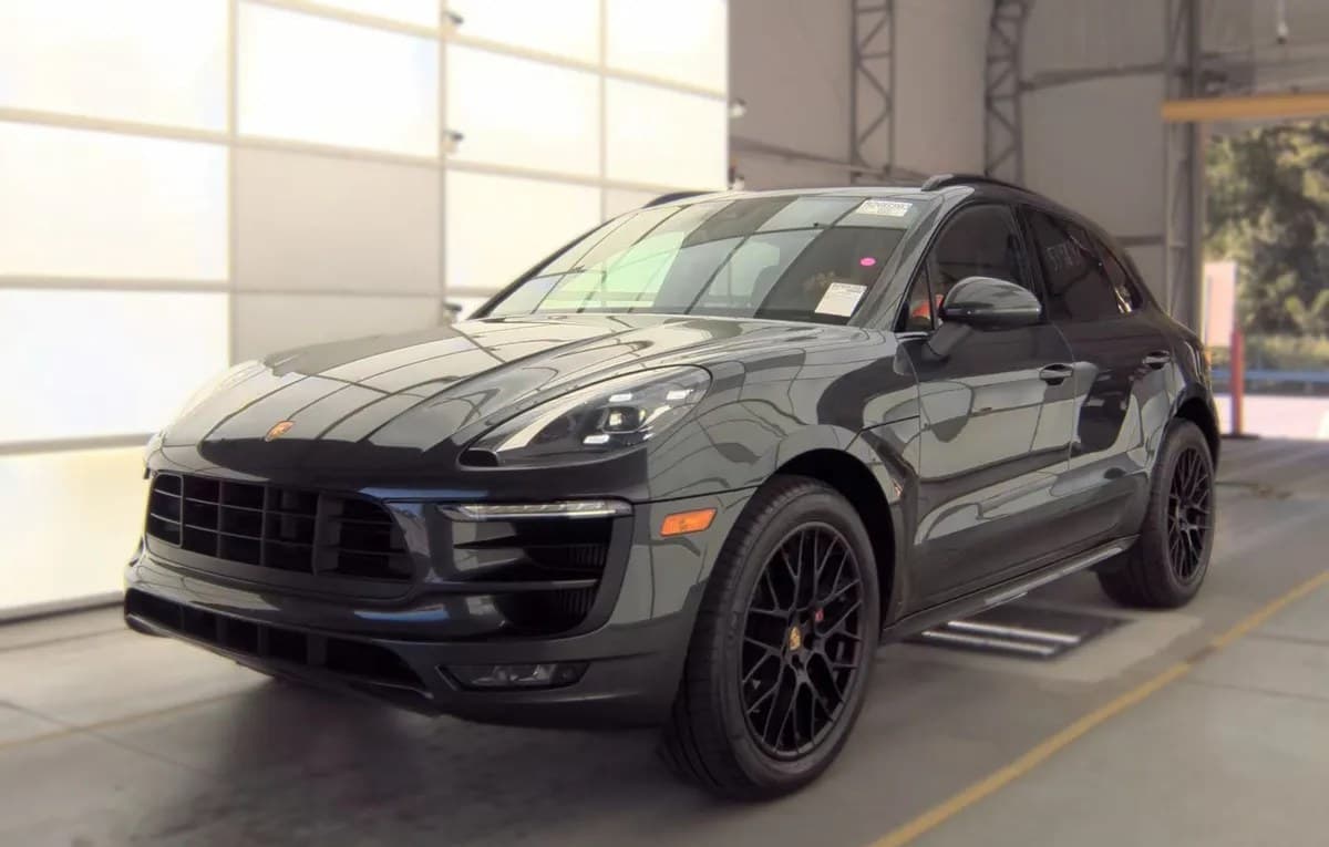 2017 PORSCHE MACAN GTS 2