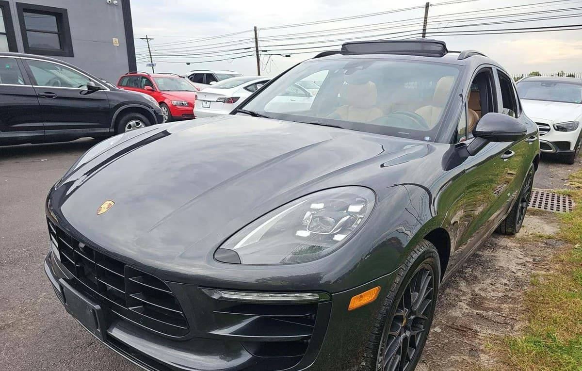 2018 PORSCHE MACAN GTS 2