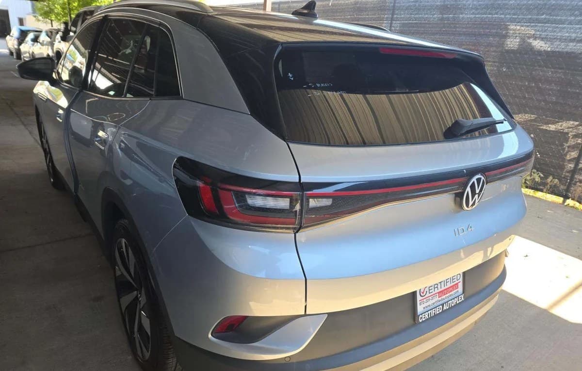 2021 VOLKSWAGEN ID.4 PRO S 3