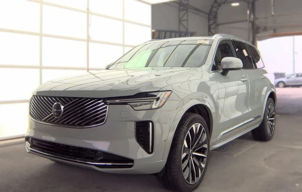 2026 VOLVO XC90 B6 PLUS 7-PASSENGER