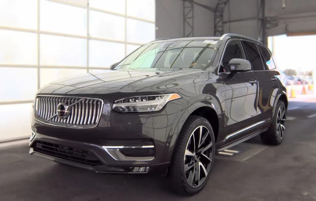 2023 VOLVO XC90 B6 PLUS 7-PASSENGER