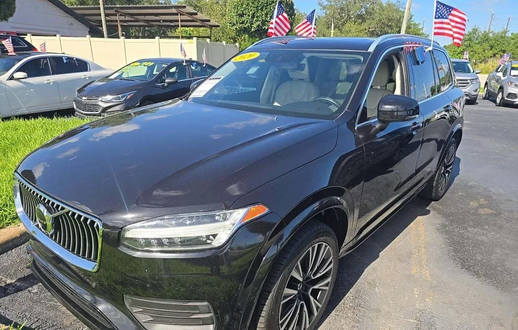 2020 VOLVO XC90 T5 MOMENTUM 7-PASSENGER