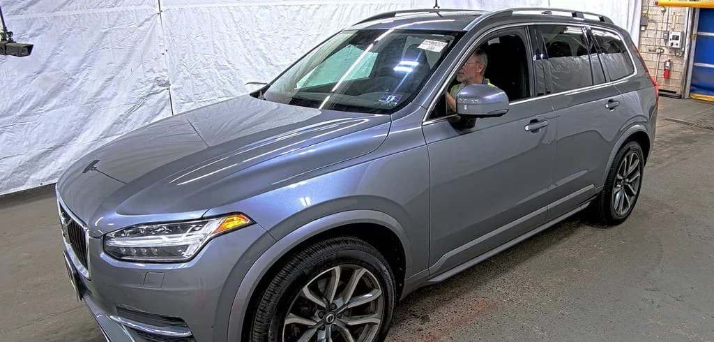2017 VOLVO XC90 T6 MOMENTUM 7-PASSENGER
