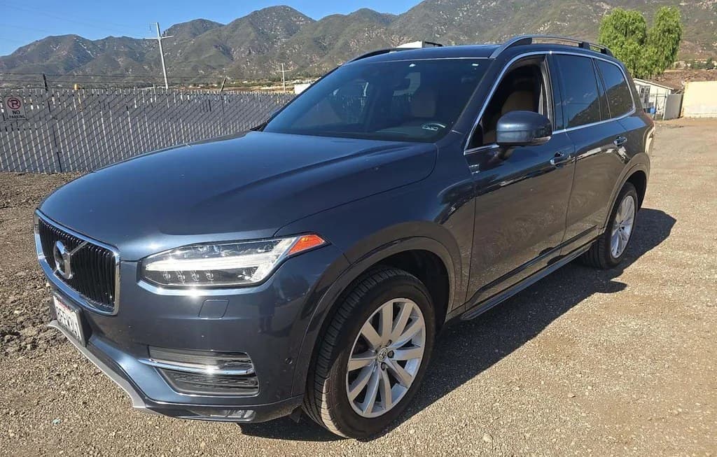 2018 VOLVO XC90 T6 MOMENTUM 7-PASSENGER
