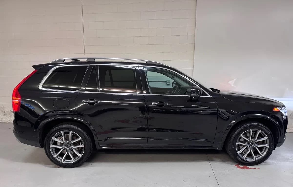 2019 VOLVO XC90 T6 Momentum 3