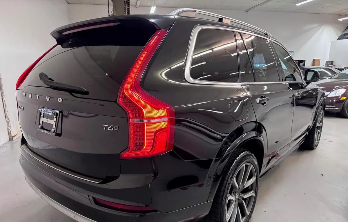 2019 VOLVO XC90 T6 Momentum 4