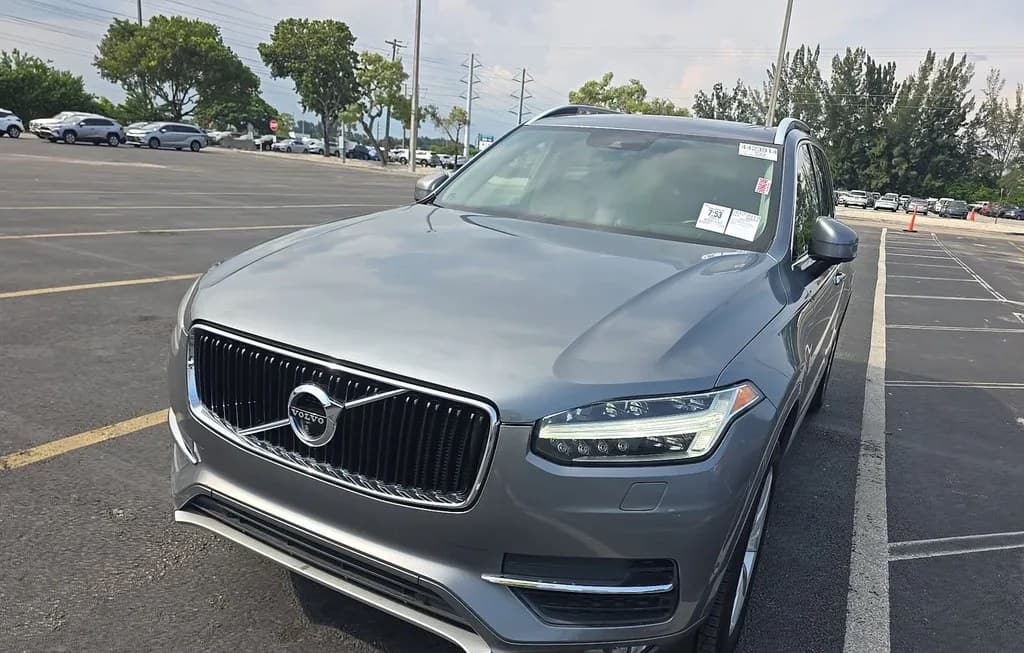 2017 VOLVO XC90 T6 MOMENTUM 7-PASSENGER