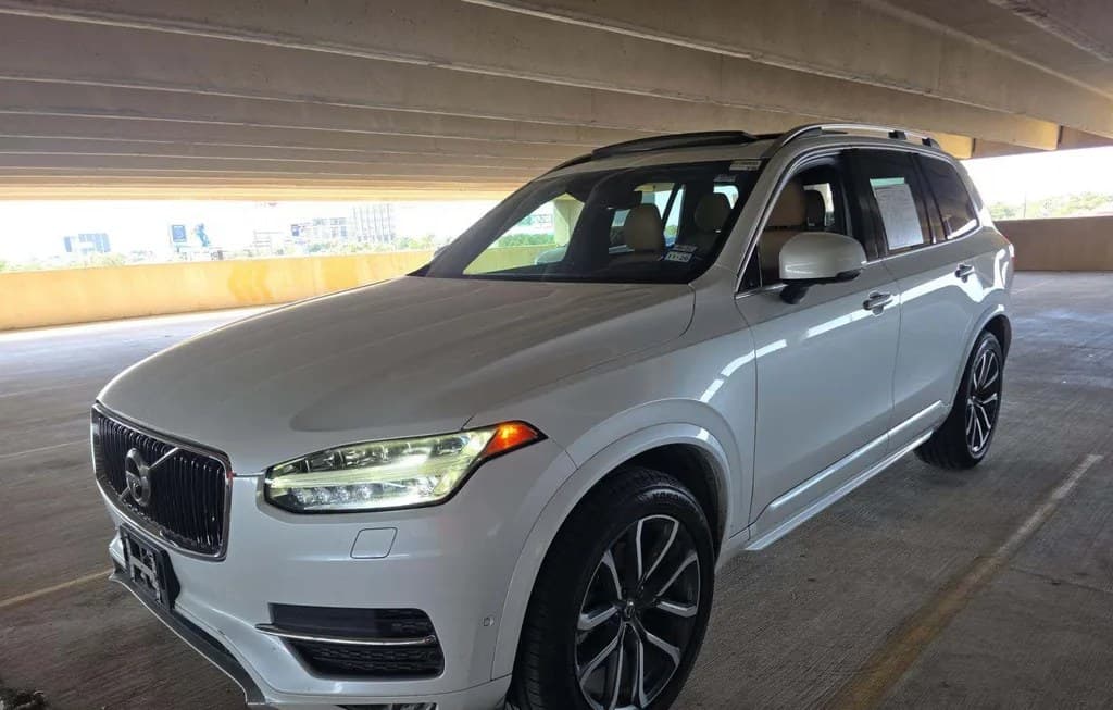 2017 VOLVO XC90 T6 MOMENTUM 7-PASSENGER