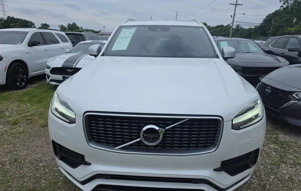 2019 VOLVO XC90 T6 R-Design 3