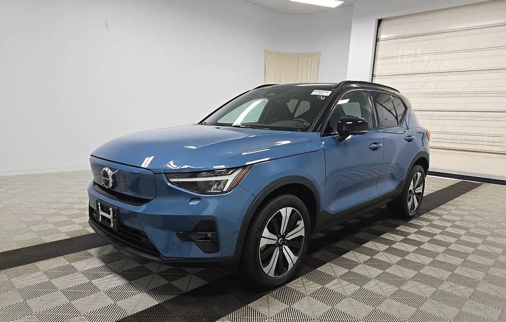 2023 VOLVO XC40 RECHARGE PURE ELECTRIC PLUS