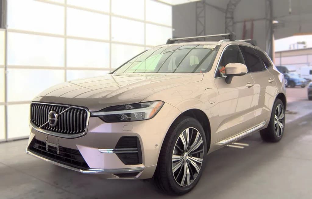 2023 VOLVO XC60 RECHARGE PLUG-IN HYBRID T8 ULTIMATE BRIGHT THEME