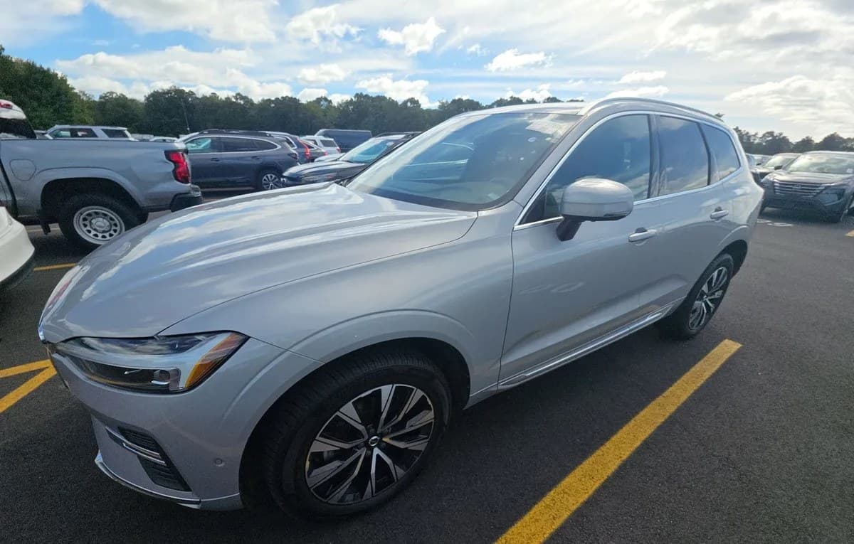 2023 VOLVO XC60 B5 PLUS BRIGHT THEME 2