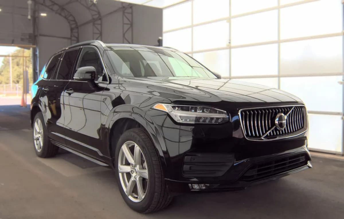 2023 VOLVO XC90 B5 Core 4