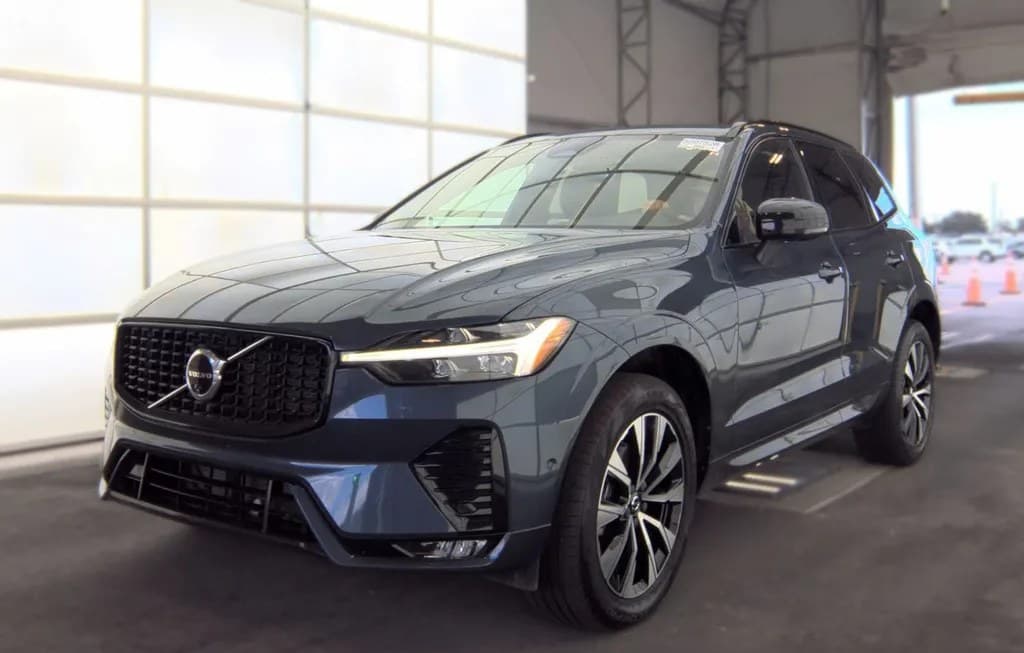 2024 VOLVO XC60 B5 PLUS DARK THEME