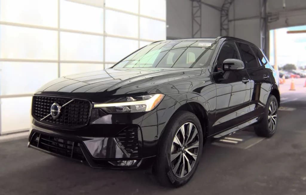 2024 VOLVO XC60 B5 PLUS DARK THEME