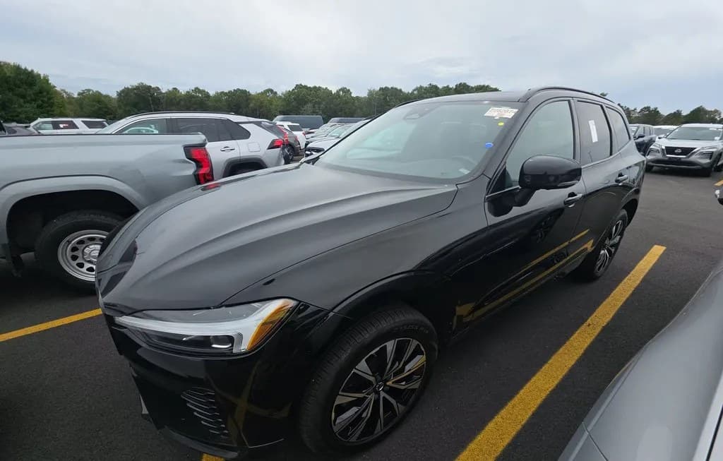 2023 VOLVO XC60 B5 PLUS DARK THEME