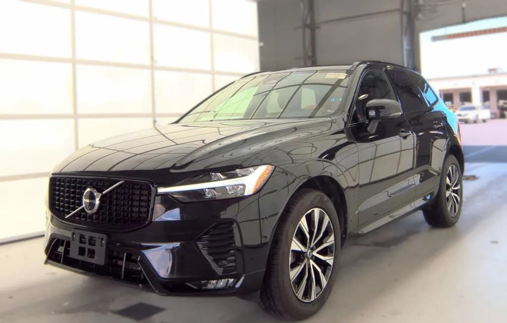 2024 VOLVO XC60 B5 PLUS DARK THEME