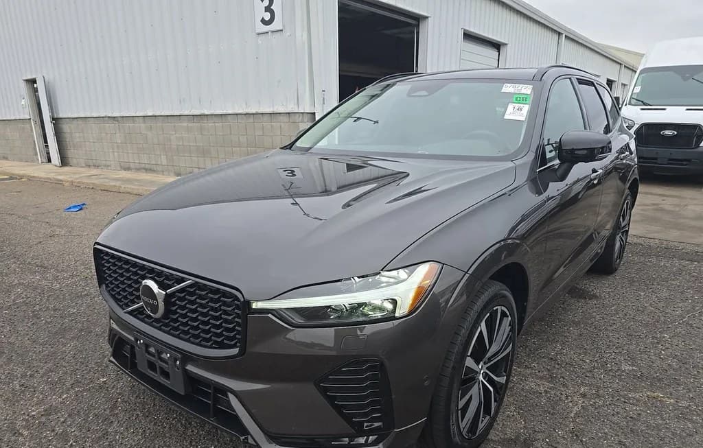 2025 VOLVO XC60 B5 PLUS