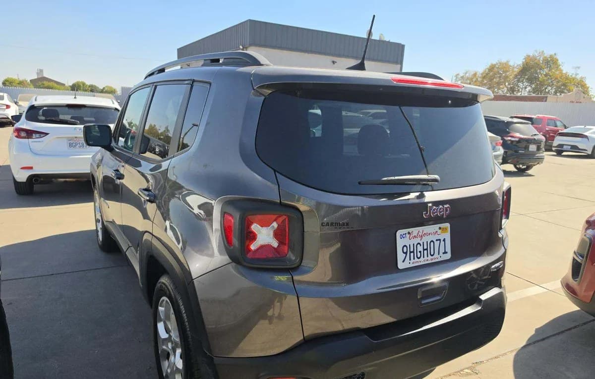 2018 JEEP RENEGADE Latitude 3