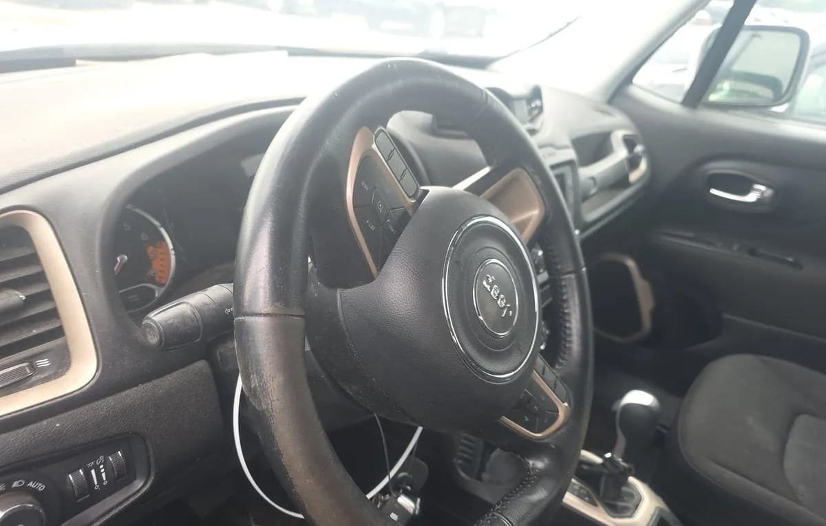 2017 JEEP RENEGADE Latitude 6
