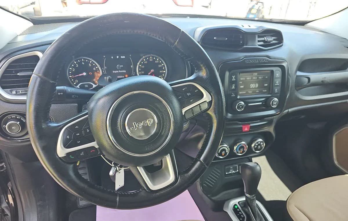 2017 JEEP RENEGADE Latitude 6