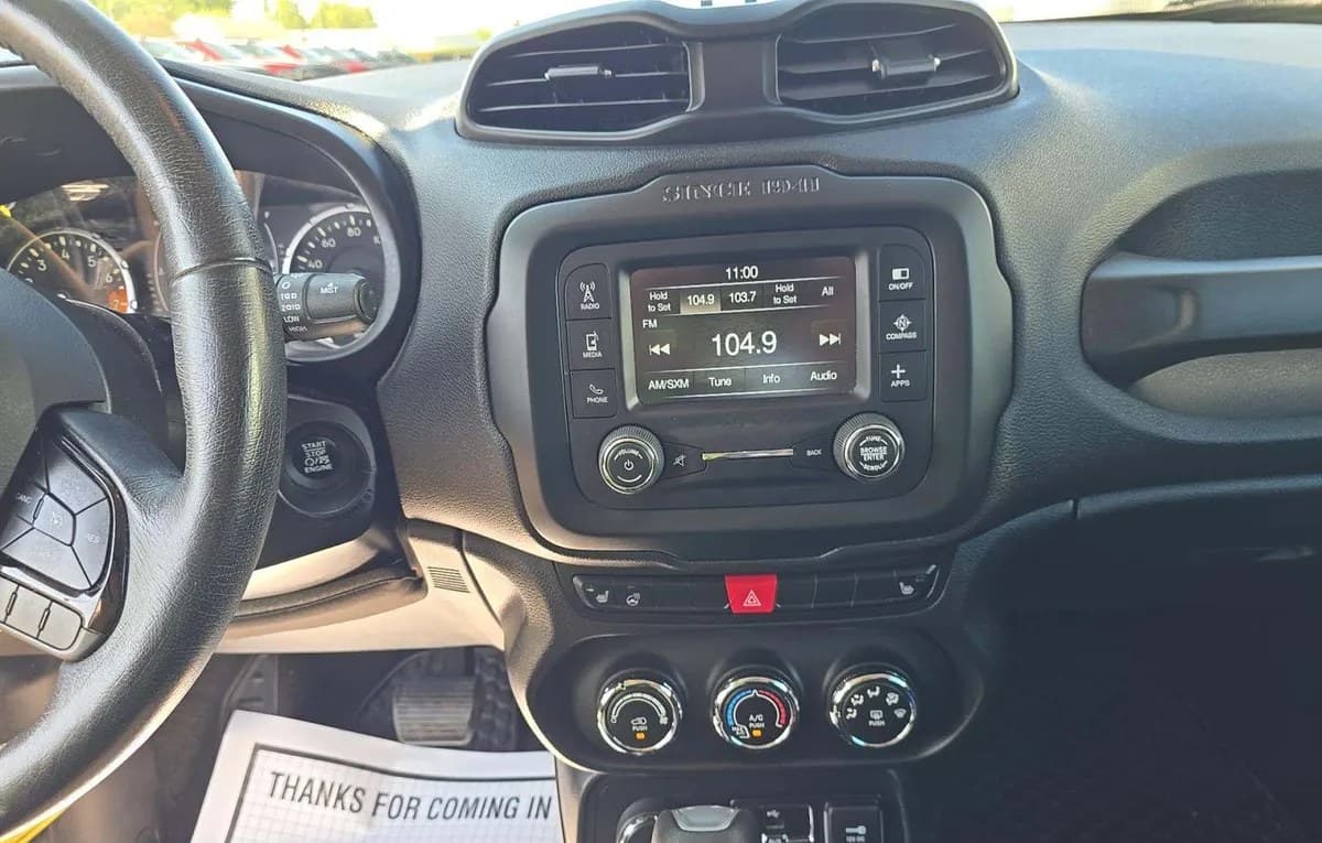 2017 JEEP RENEGADE LATITUDE ALTITUDE Edition 7