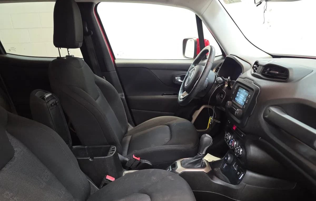 2017 JEEP RENEGADE Latitude 5