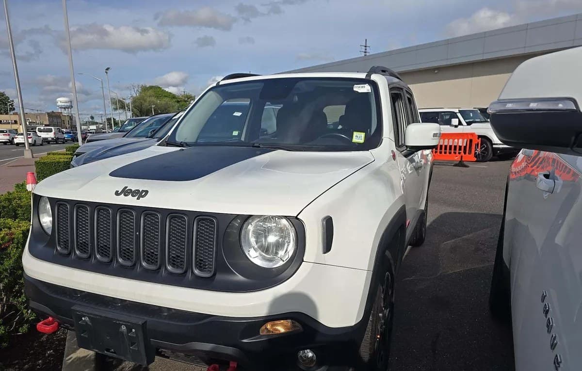2017 JEEP RENEGADE Trailhawk 2