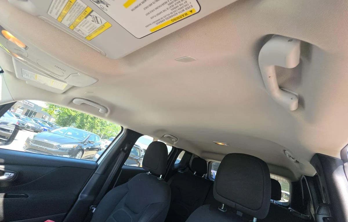 2020 JEEP RENEGADE Latitude 5
