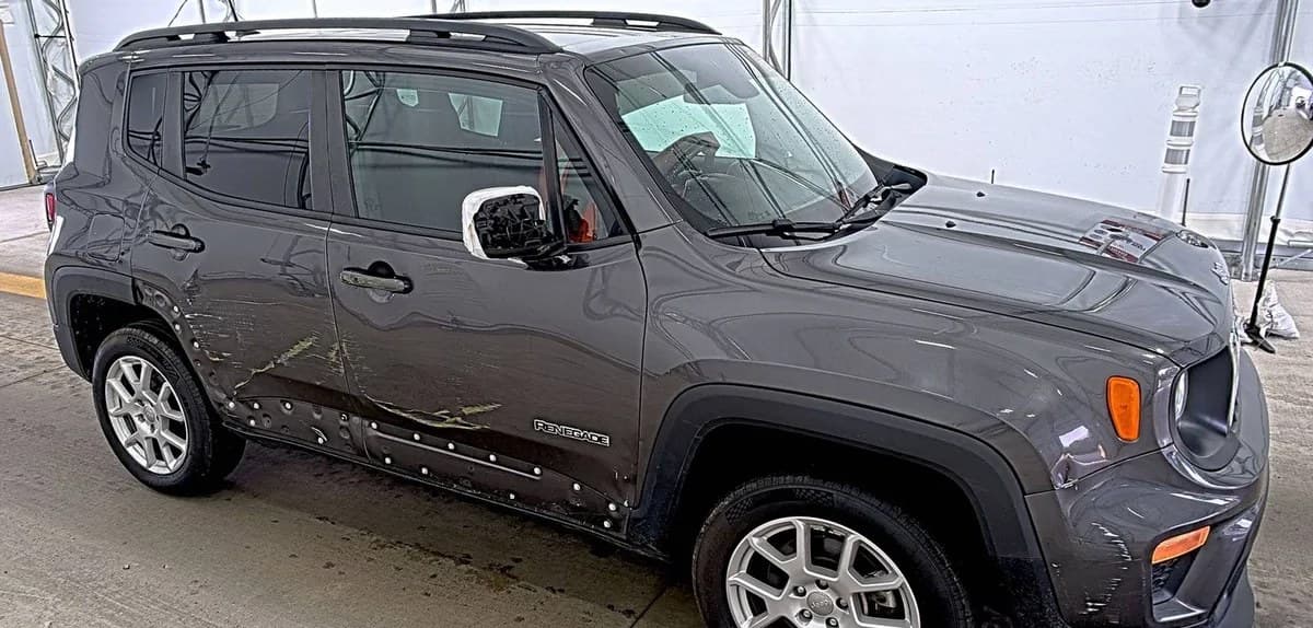 2019 JEEP RENEGADE Latitude 4