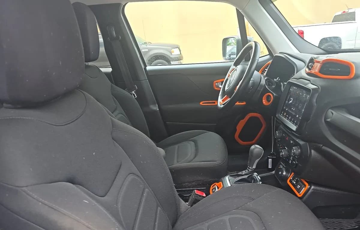 2019 JEEP RENEGADE Latitude 5