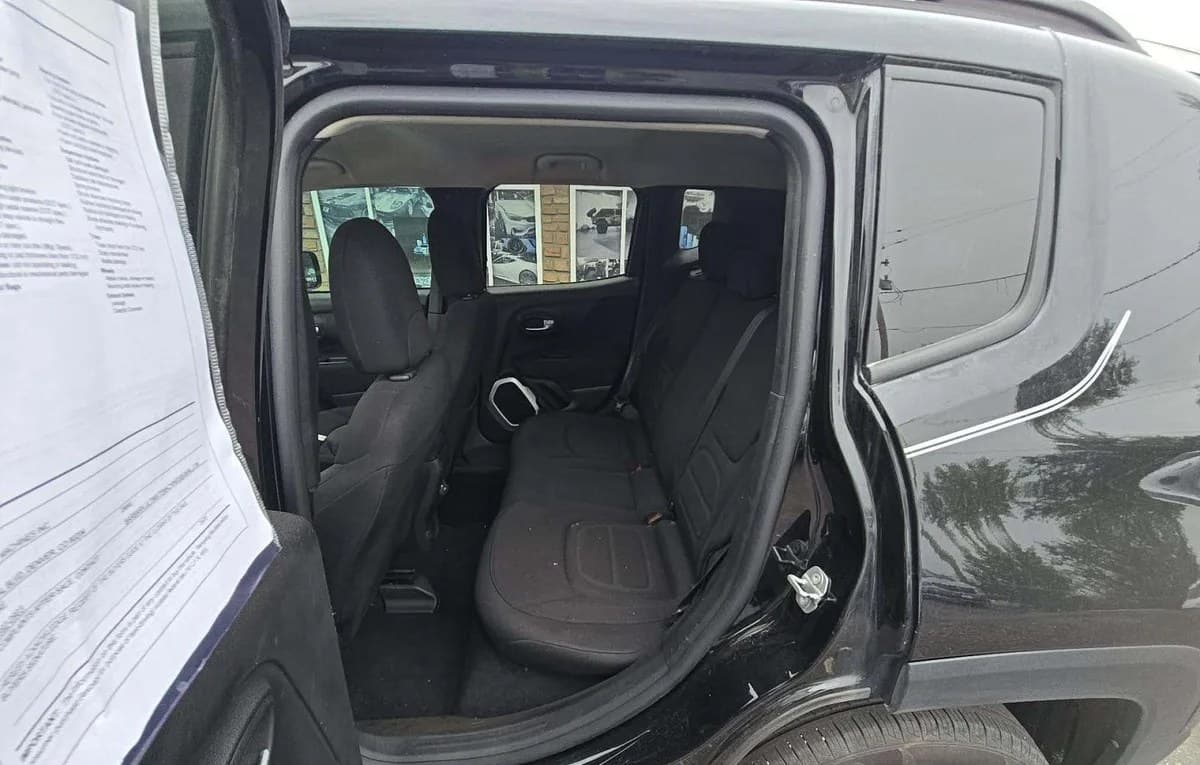 2019 JEEP RENEGADE Latitude 7