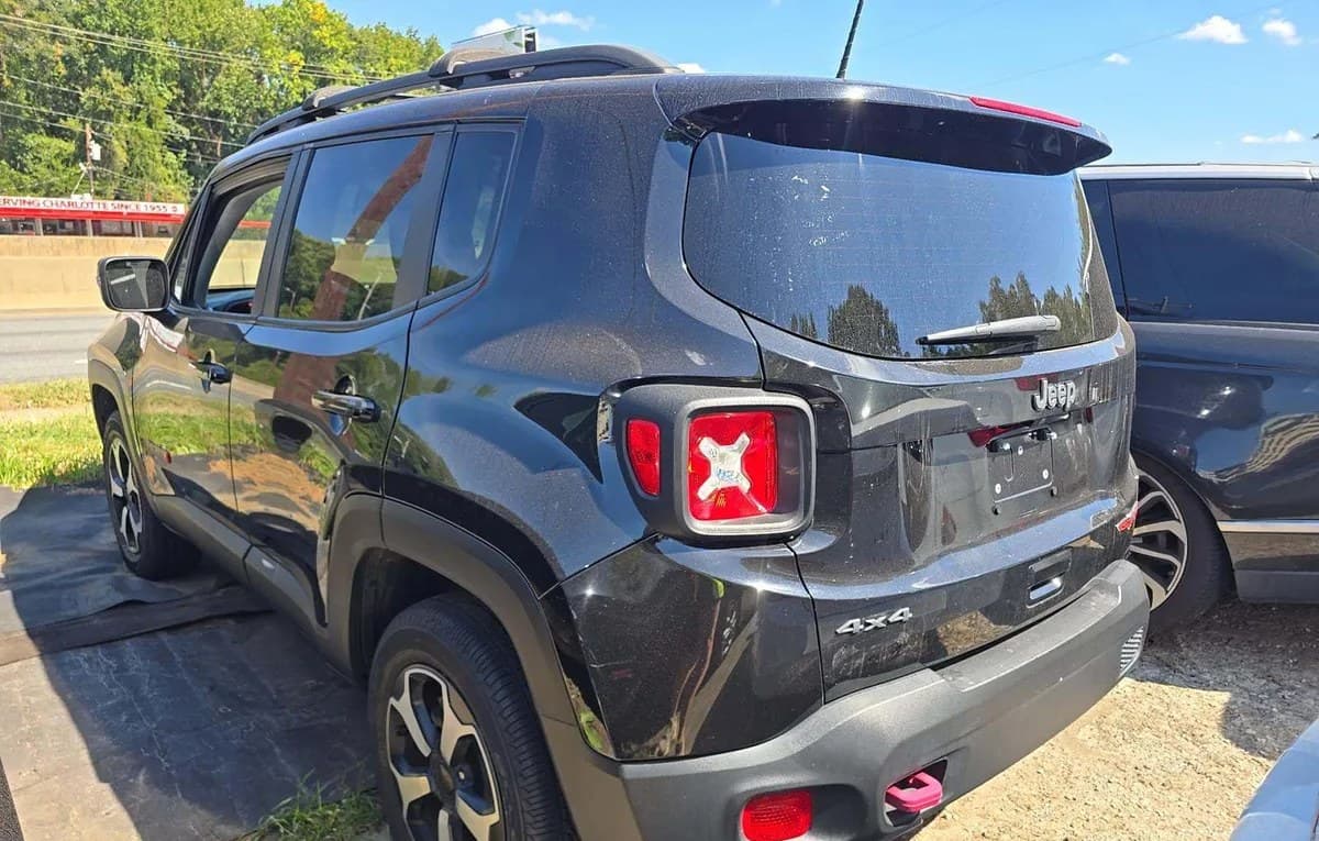 2020 JEEP RENEGADE Trailhawk 3