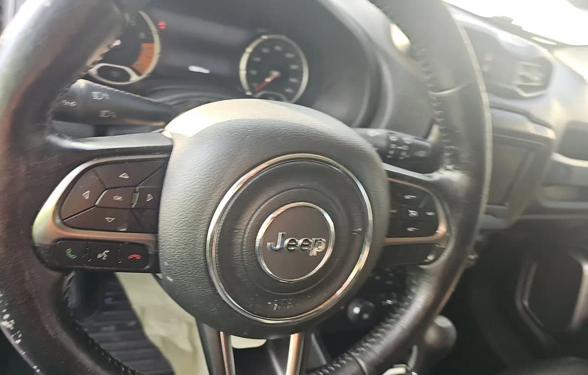 2019 JEEP RENEGADE Limited 6