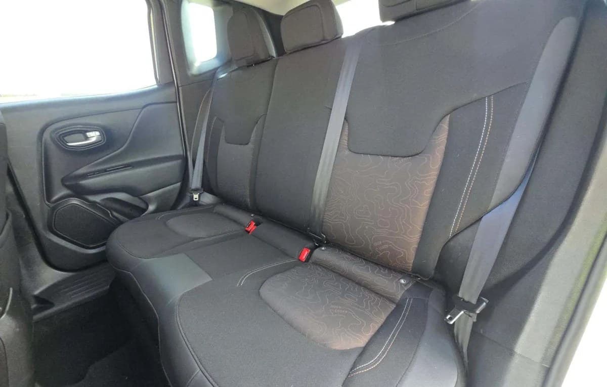 2023 JEEP RENEGADE LATITUDE UPLAND Edition 7