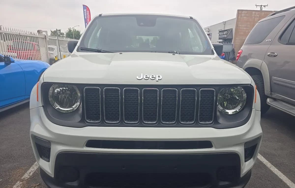 2023 JEEP RENEGADE LATITUDE 3