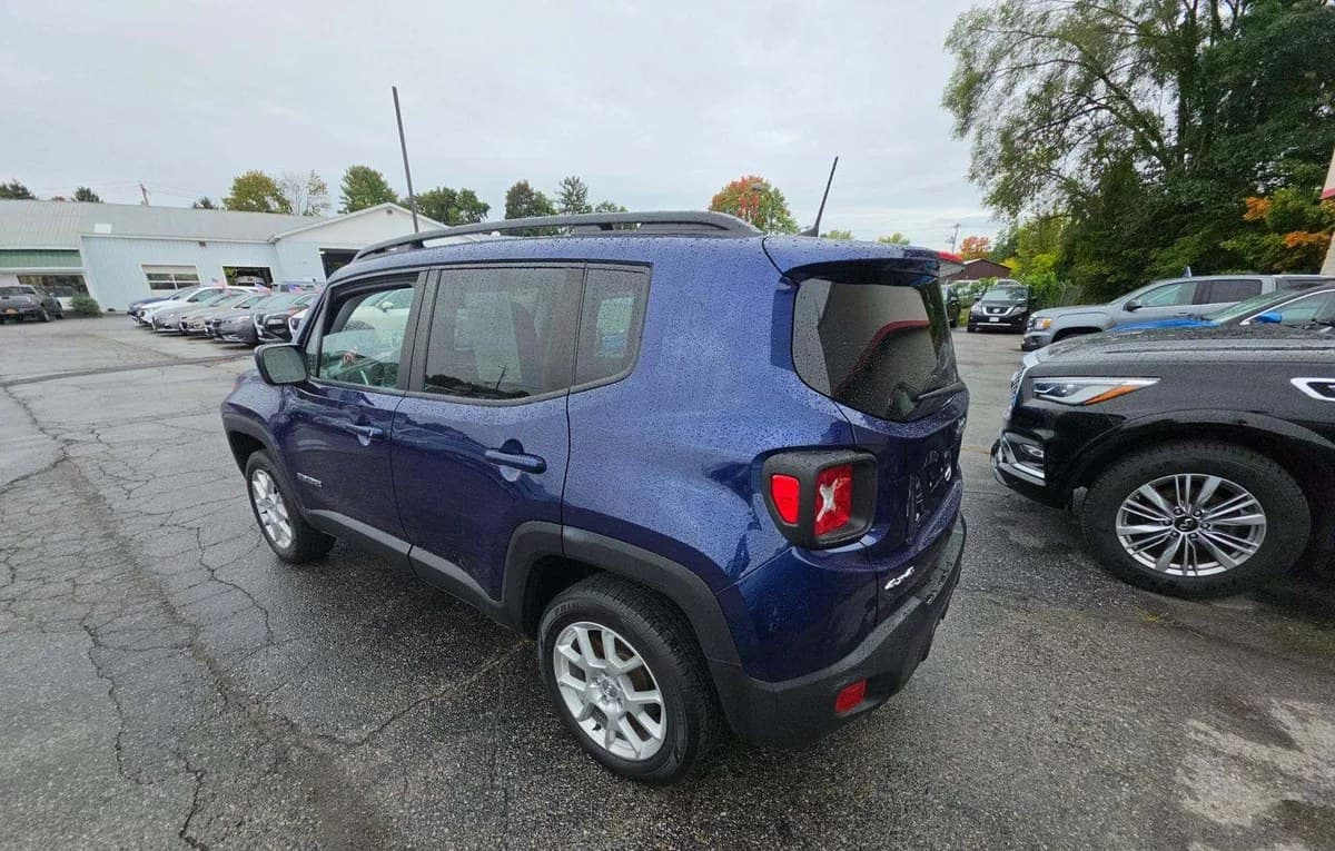 2021 JEEP RENEGADE Latitude 3